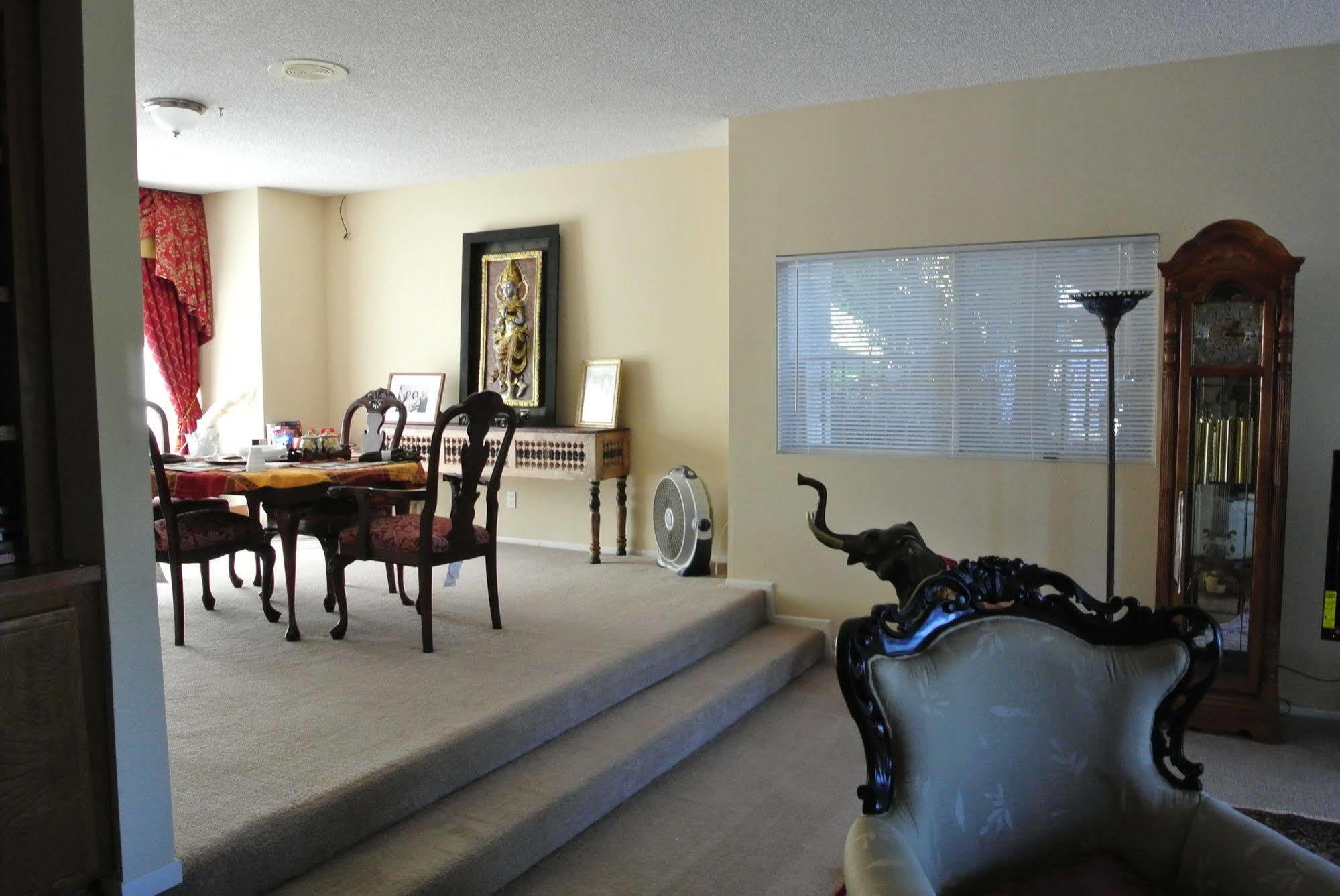 Bed And Breakfast In Hollywood Hills Los Angeles Exterior photo